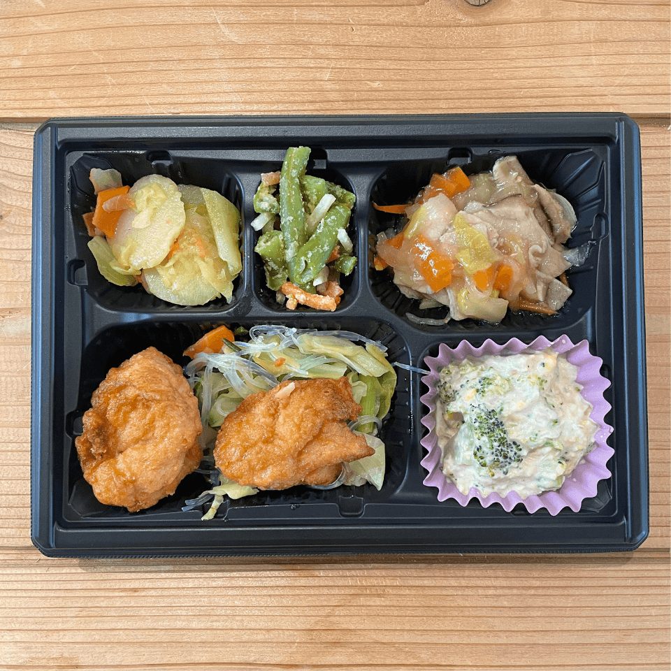 鶏のからあげ